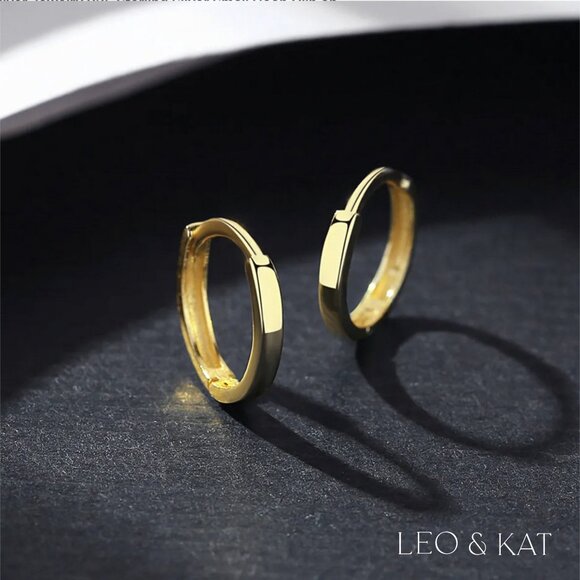 Dainty Minimalist Gold Huggie Earrings. 925 Sterling Silver. #1019 - Picture 3 of 4